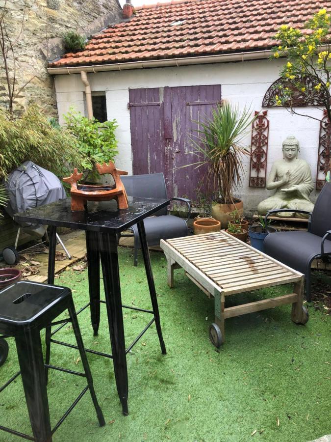 Agréable maison de ville ,calme avec tous les commerces à 150M Cherbourg-en-Cotentin Exterior foto